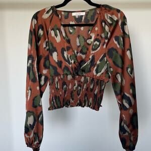 Boutique Idem Ditto Long Sleeve Animal Print Smocked Top Y2K Camo Date Night